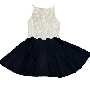 Jessica McClintock Formal Dress Lace over Satin Top. Juniors 7/8. No flaws